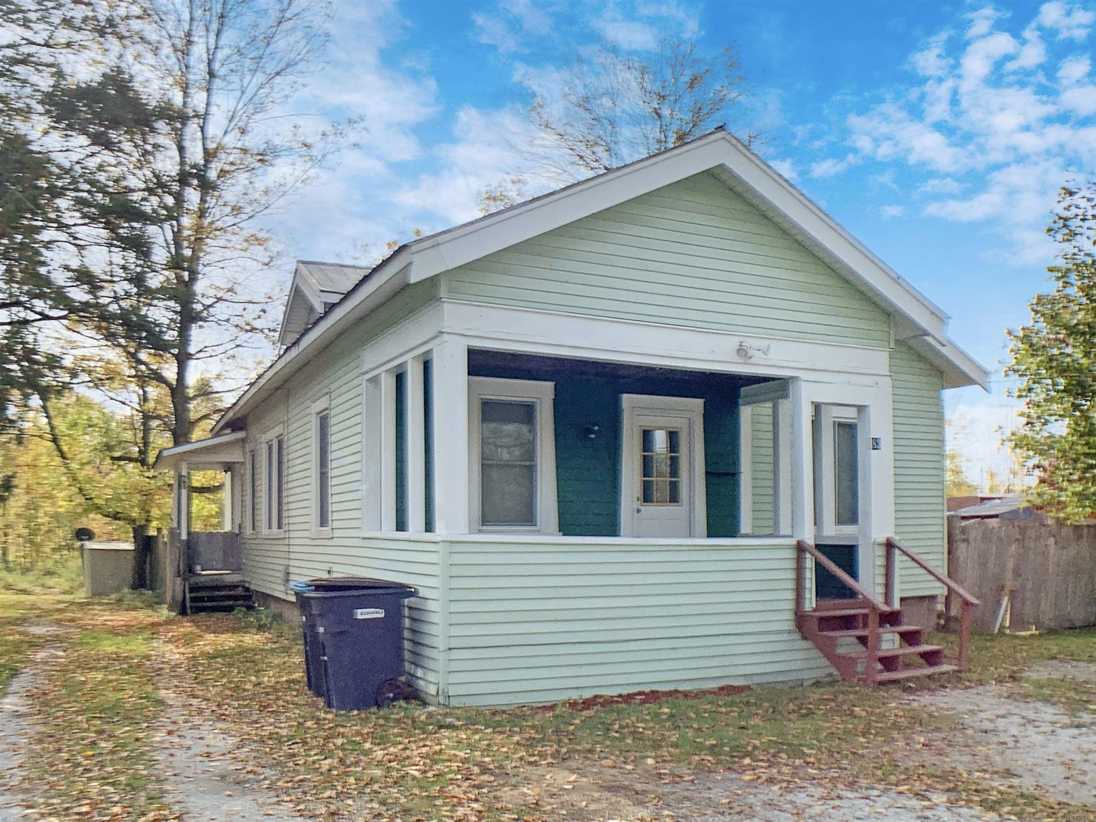 83 Lake Street
