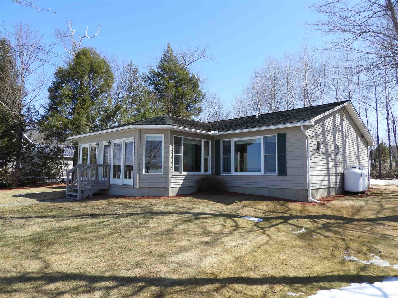 83 Lindsay Road Extension
