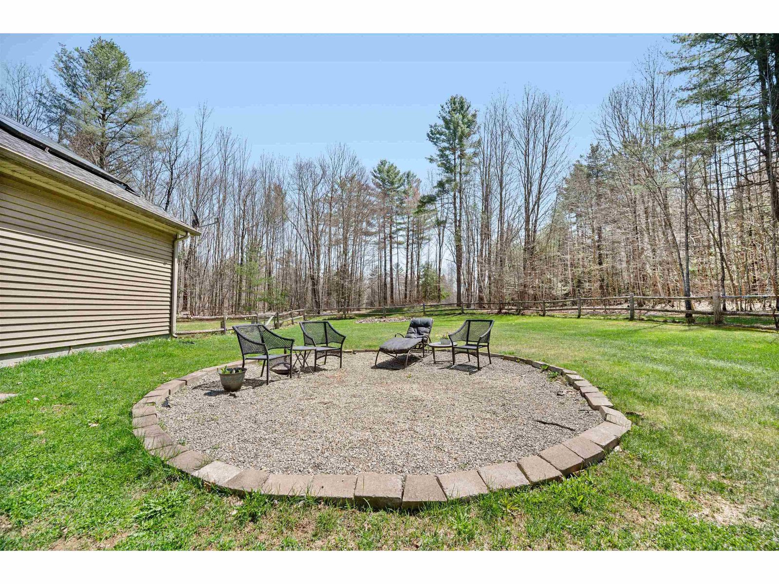 83 Notch Road