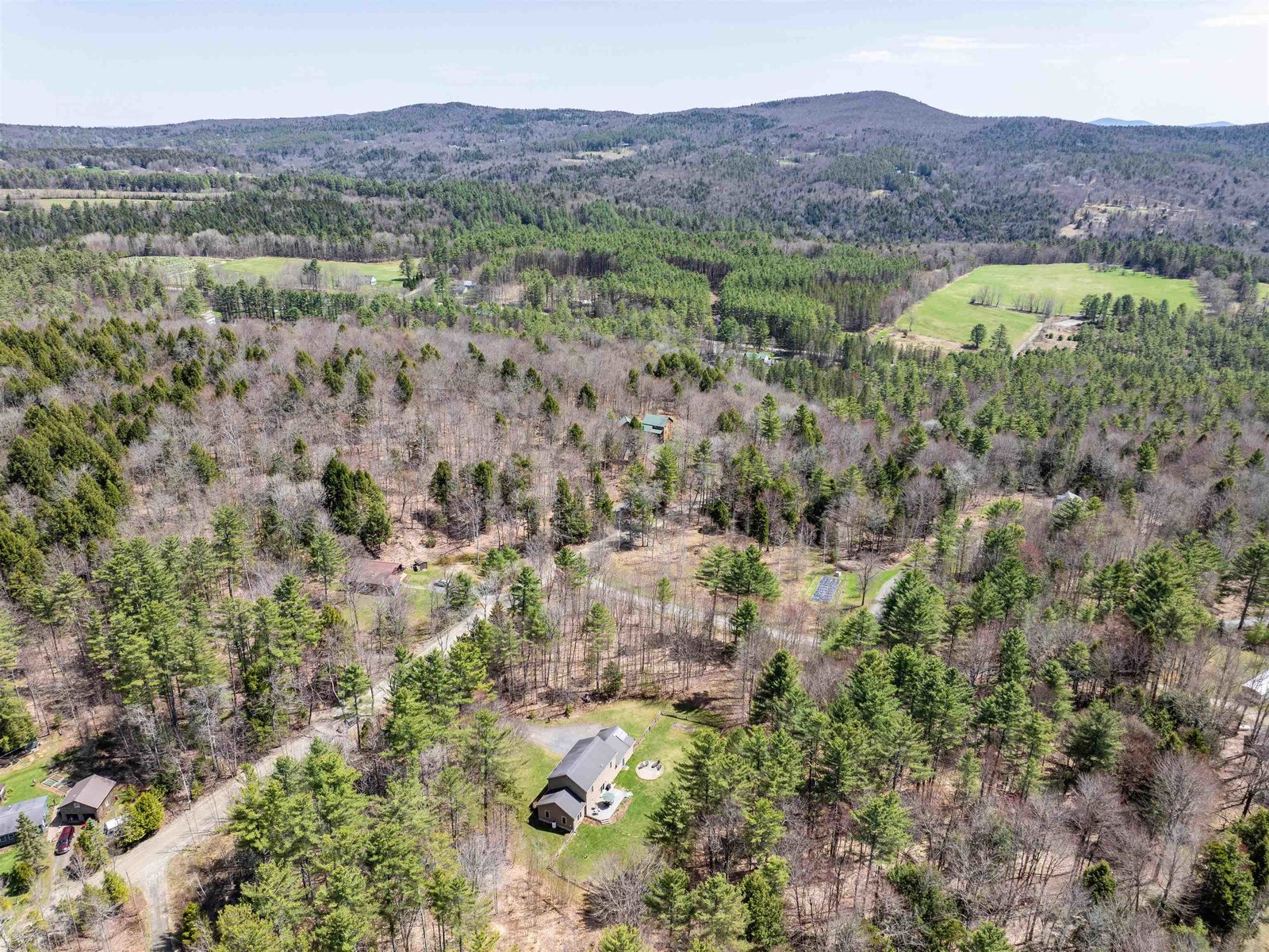 83 Notch Road