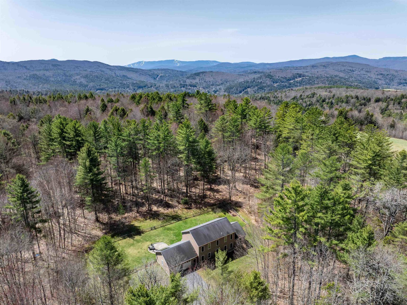 83 Notch Road