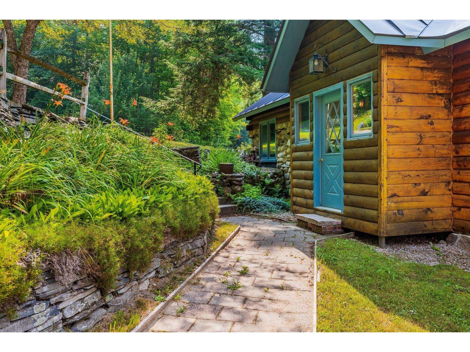 830 Old Schoolhouse Road