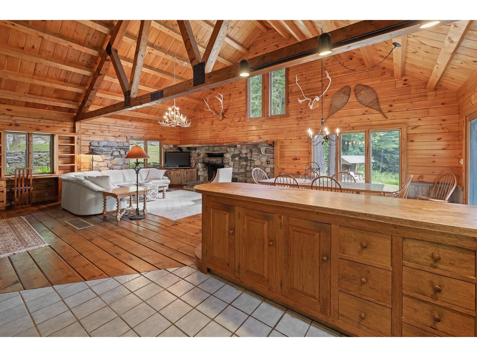 830 Old Schoolhouse Road