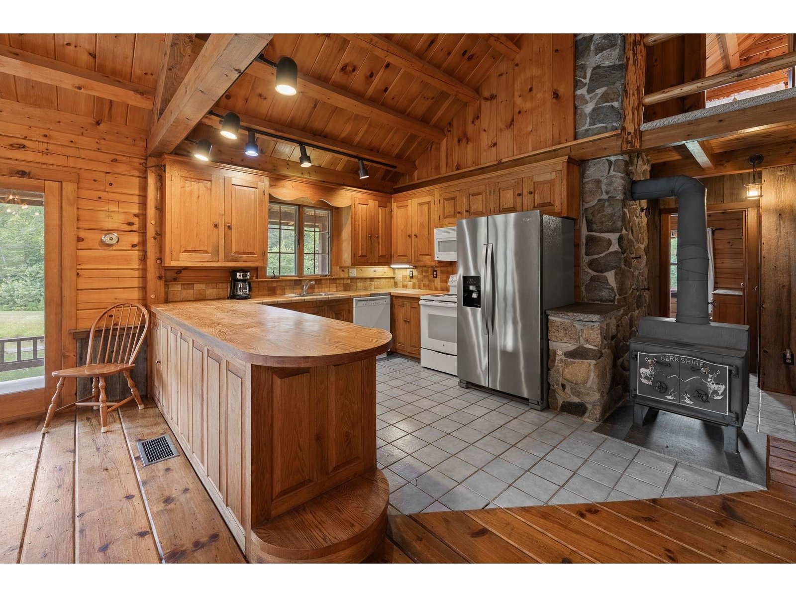 830 Old Schoolhouse Road