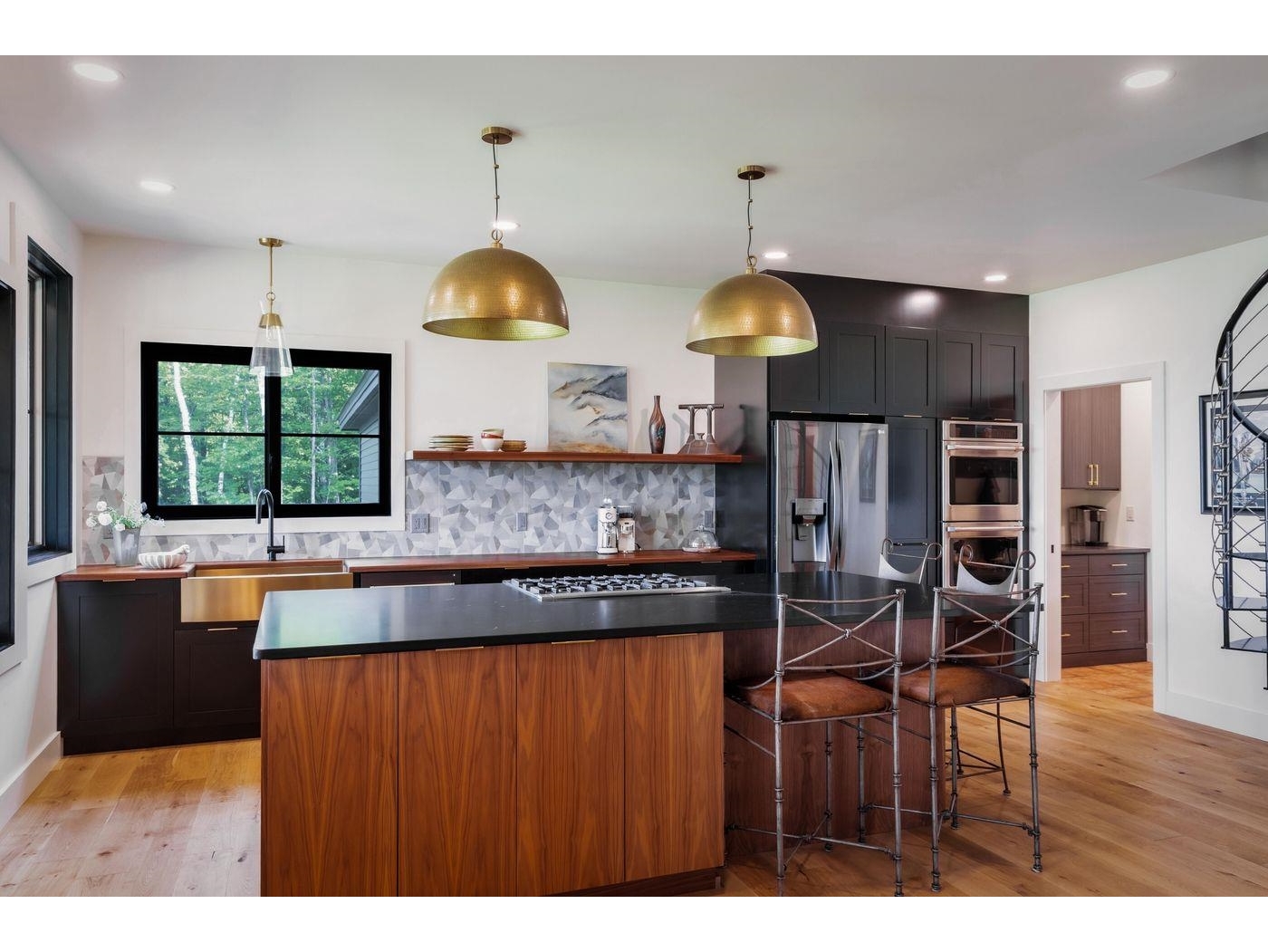 832 Lincoln Hill Road
