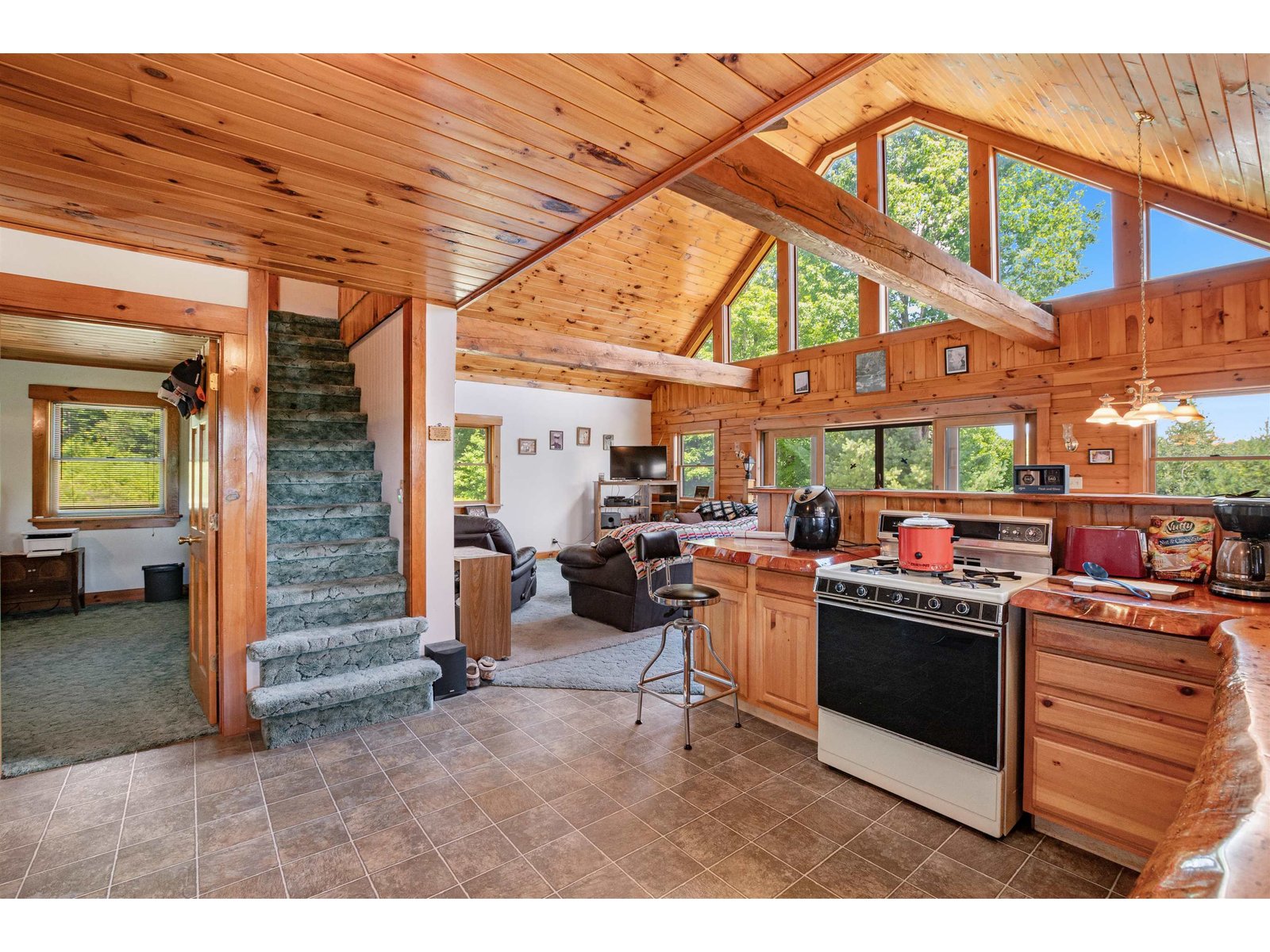 832 West Hill Road