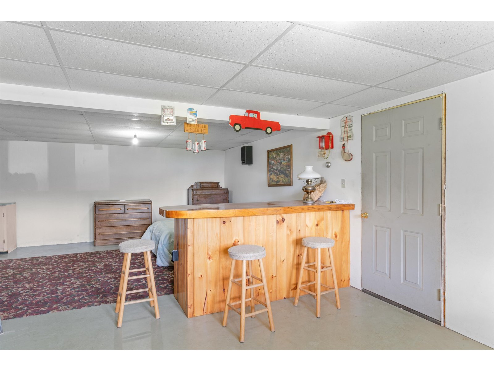 832 West Hill Road