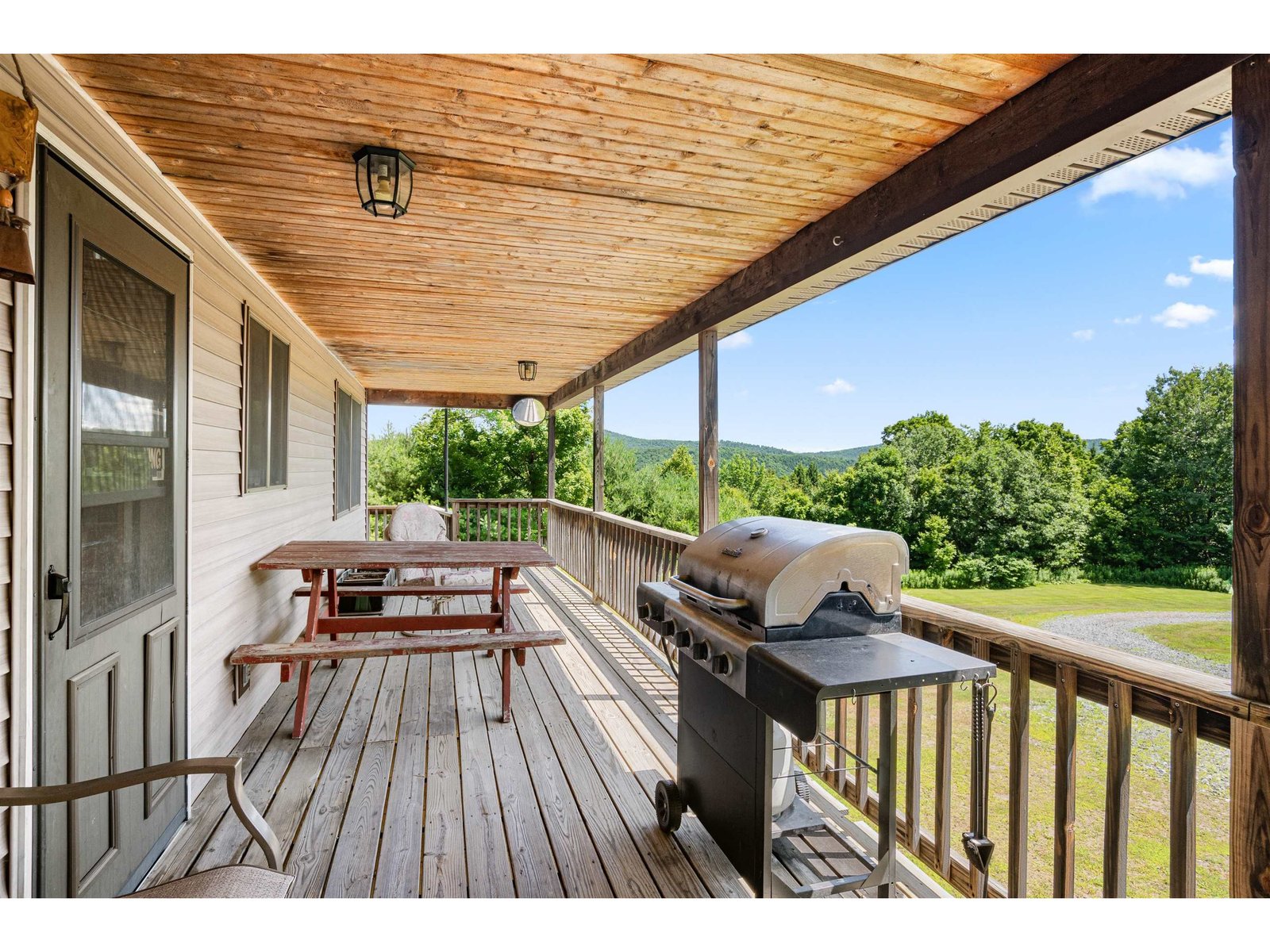 832 West Hill Road