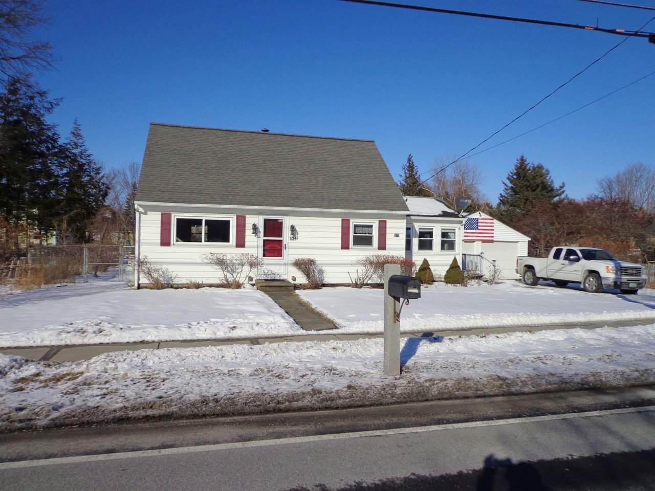 837 Falls Road