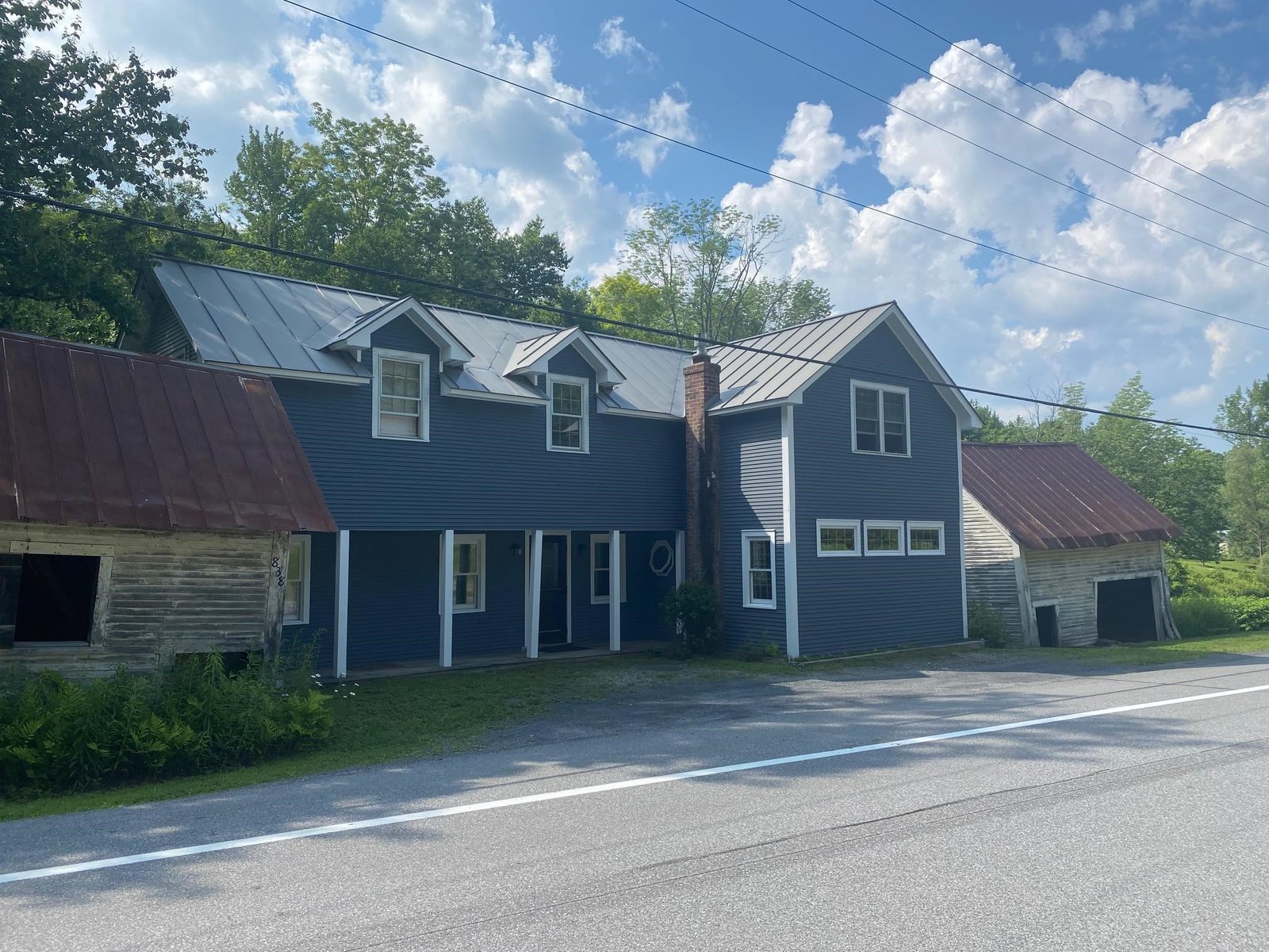 838 Main Street