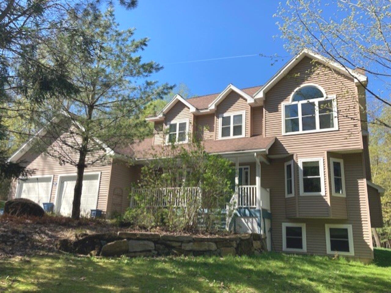 84 Autumn Way