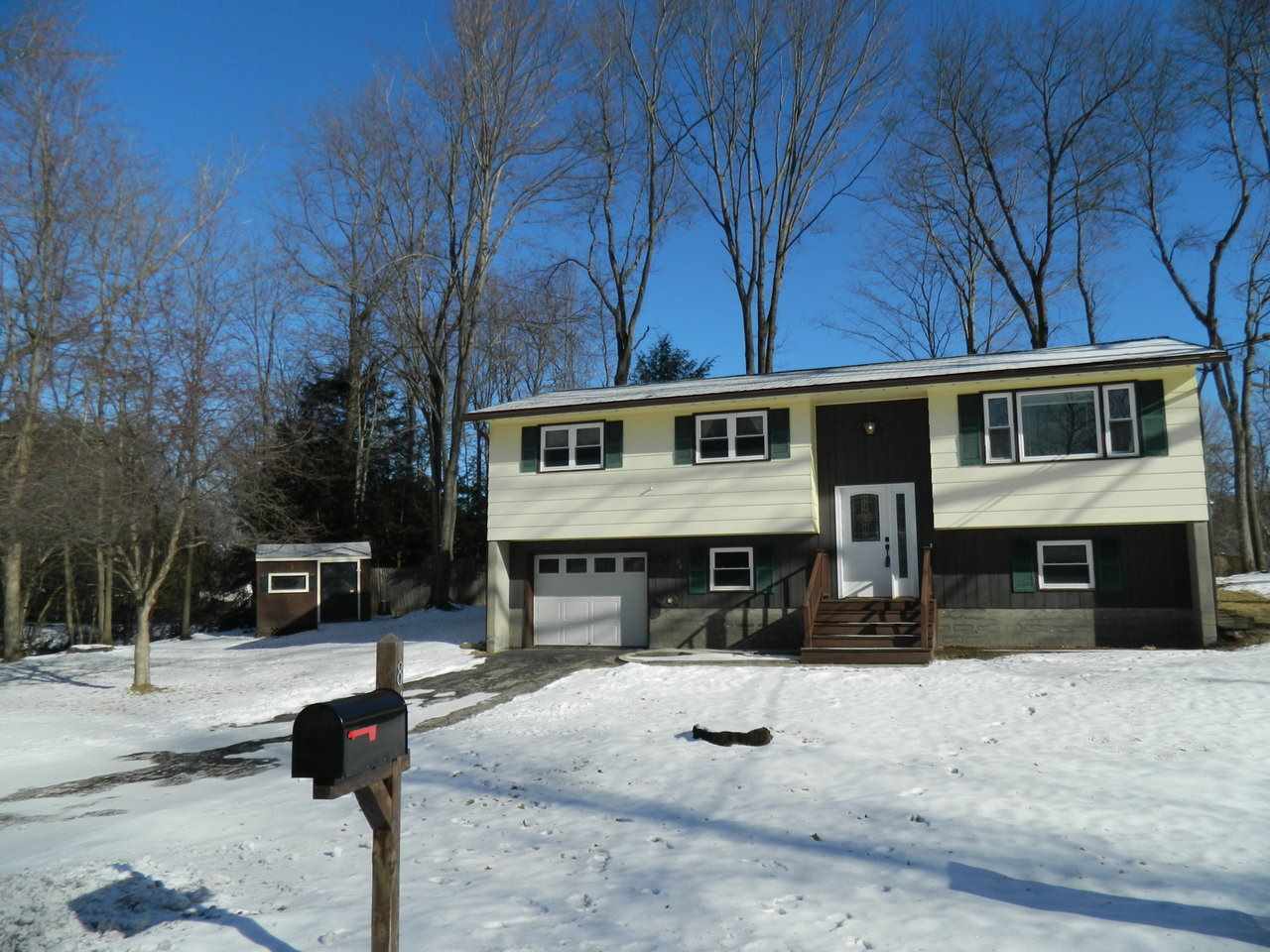 84 Canyon Road