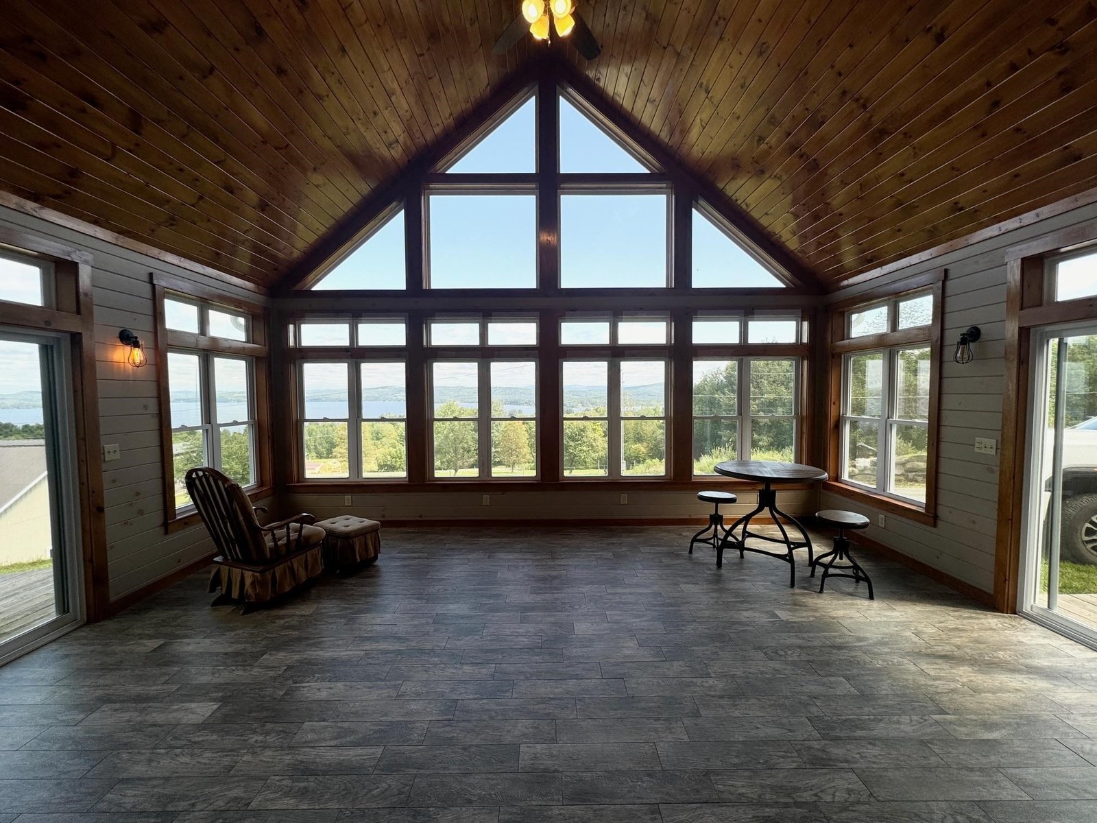 Sunroom/Family Room