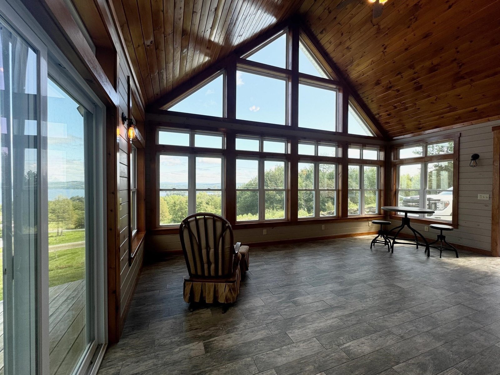 Sunroom/Family Room
