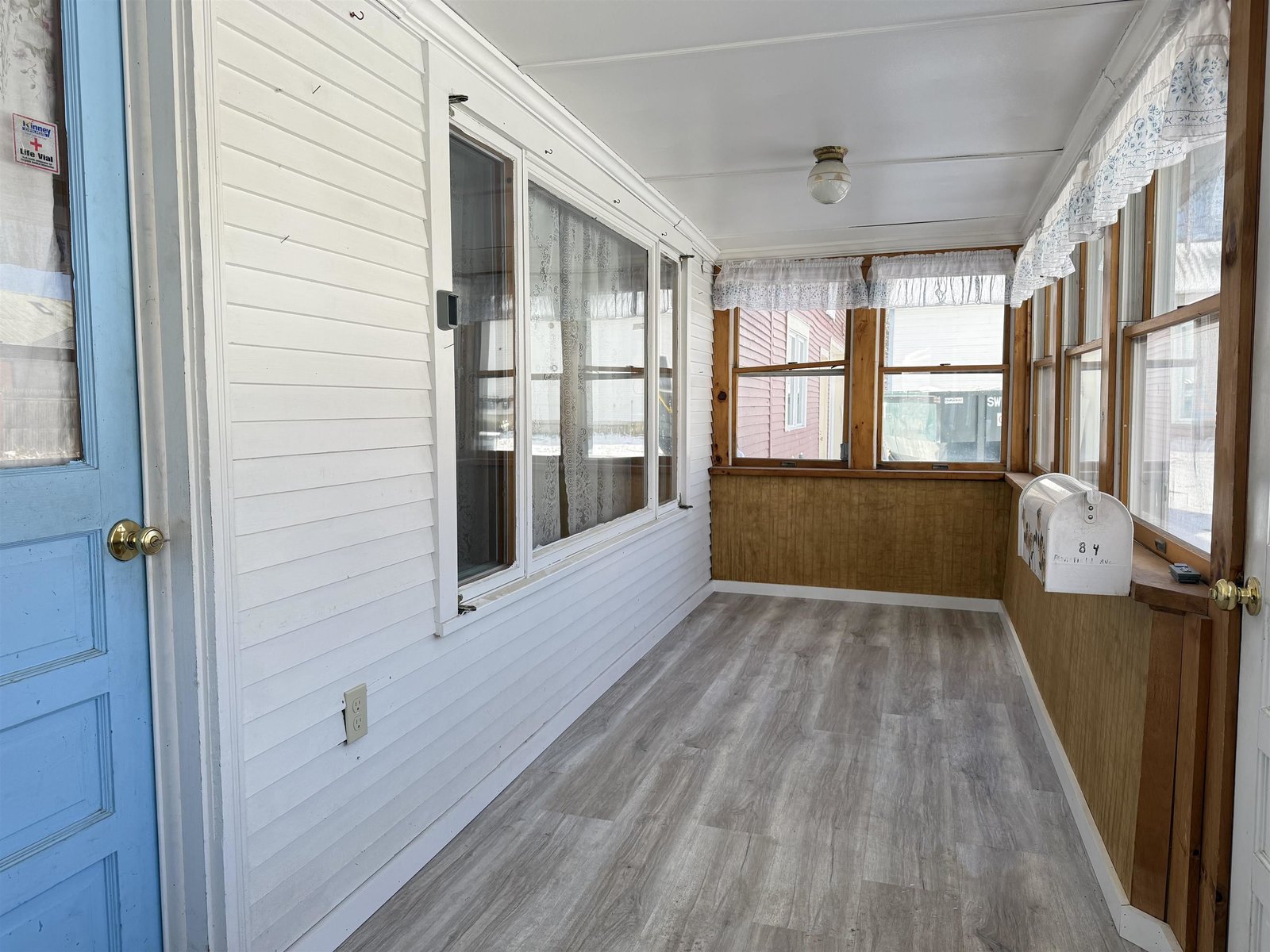 84 Mansfield Avenue