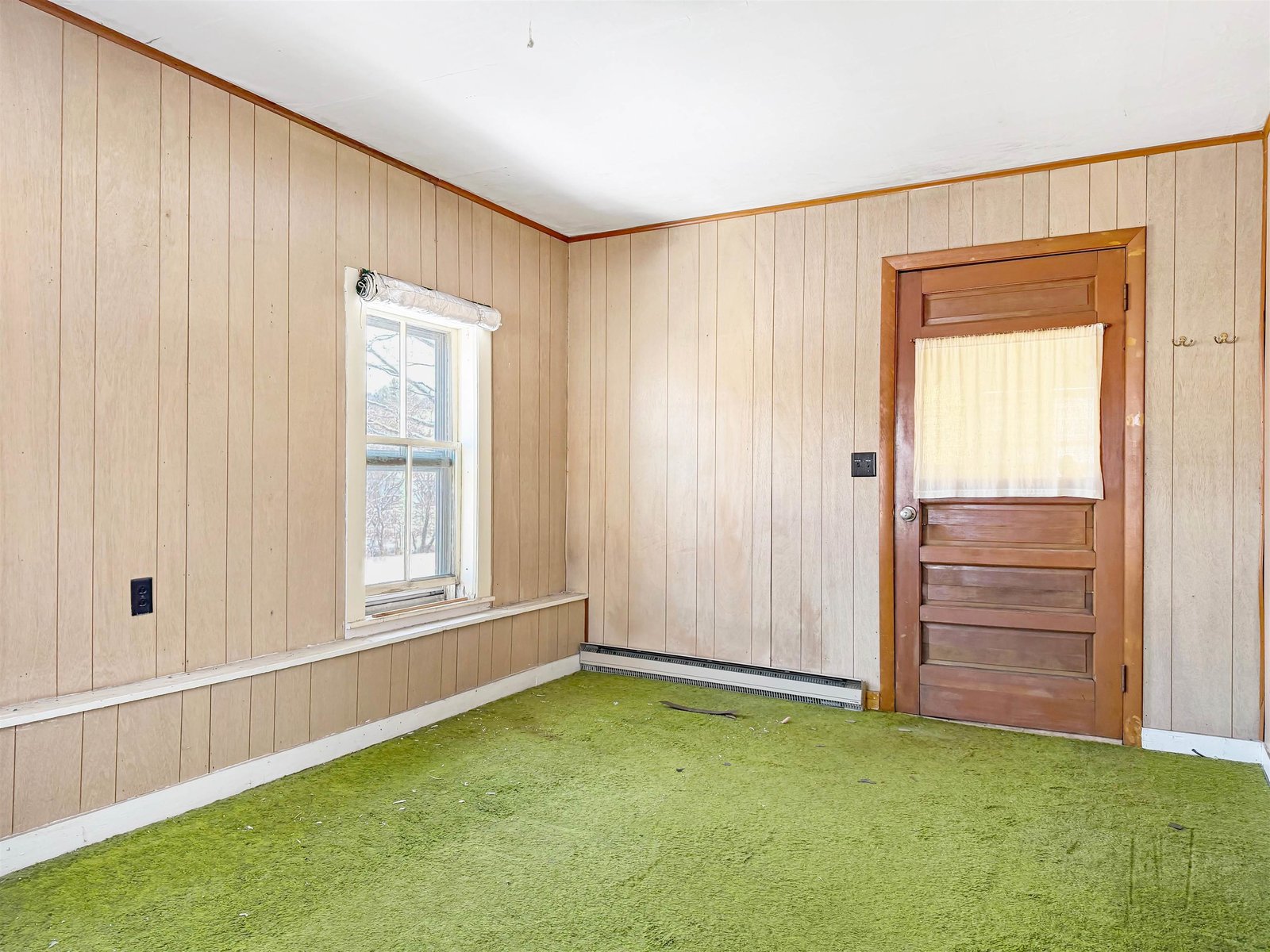 84 Mansfield Avenue