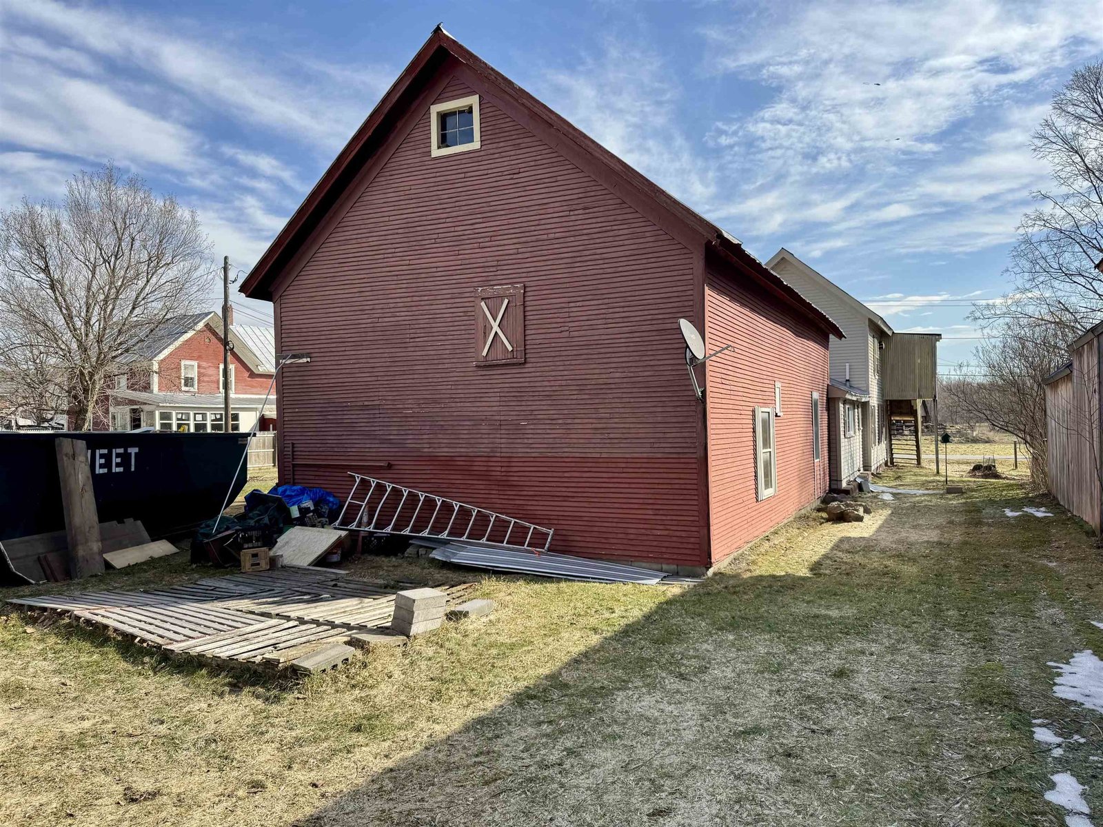84 Mansfield Avenue