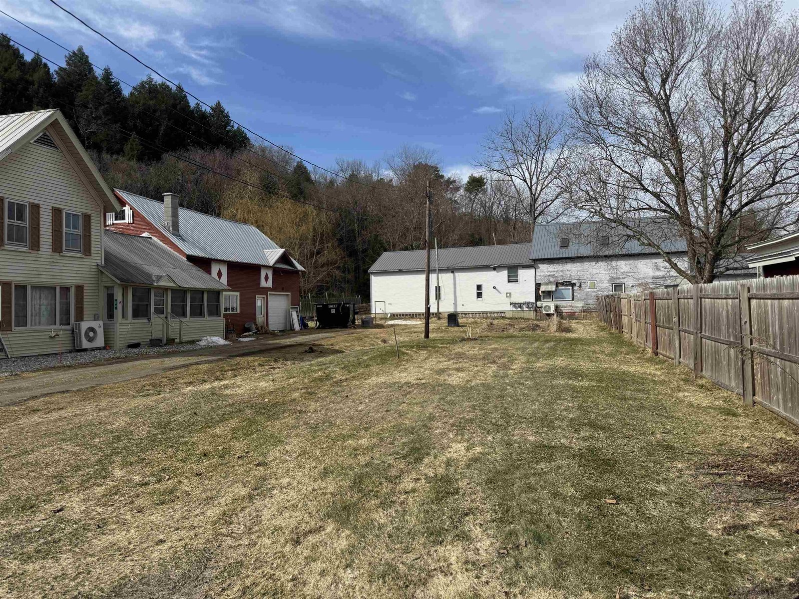 84 Mansfield Avenue