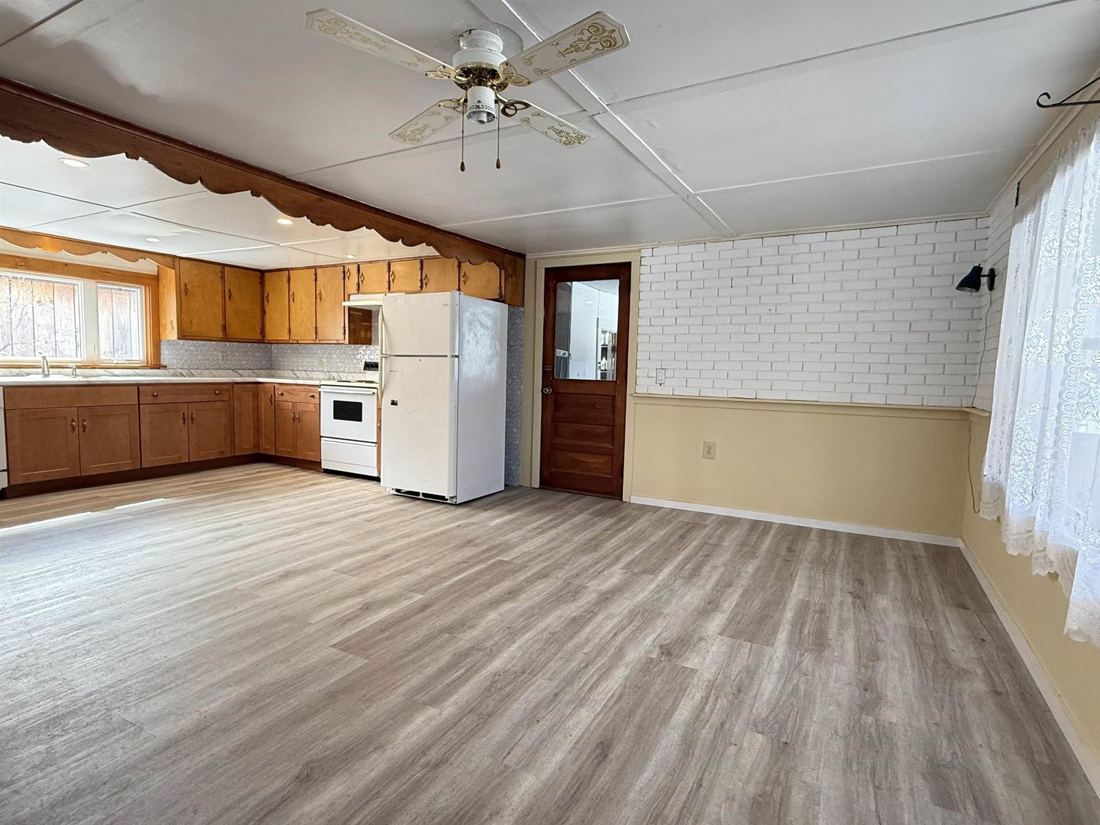 84 Mansfield Avenue