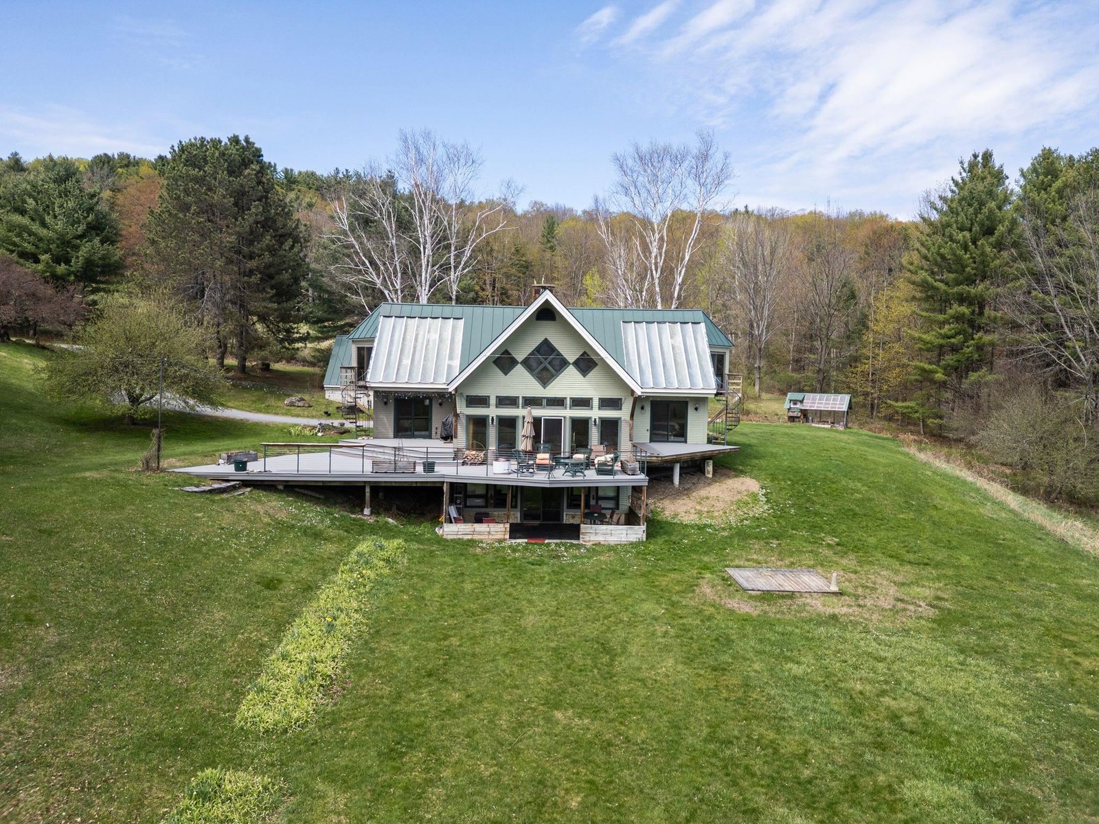 84 Old Barn Lane, West Windsor