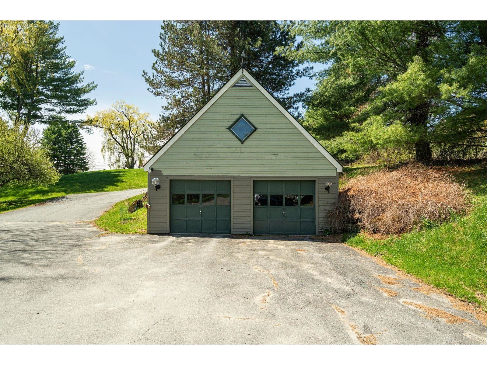 2 car garage