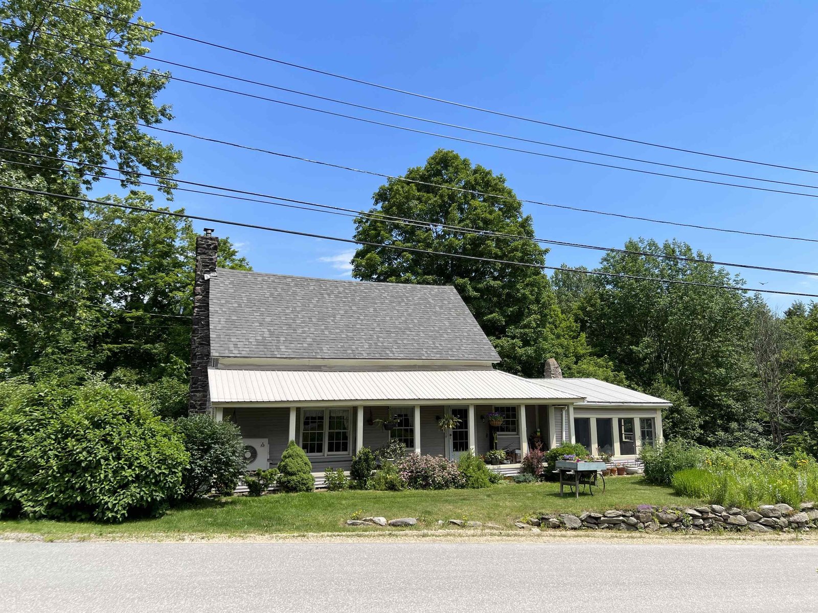 842 Quaker Street