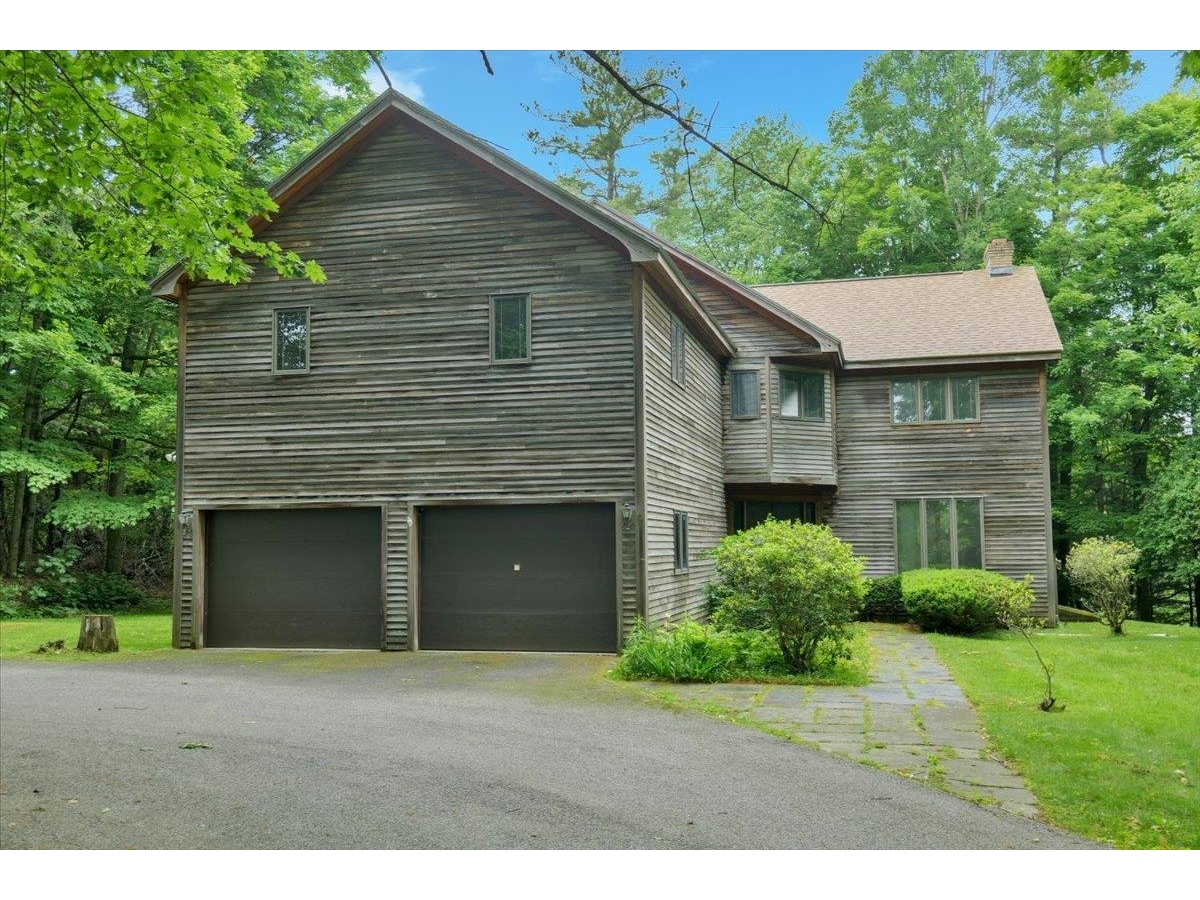 844 Beaver Creek Road, Shelburne