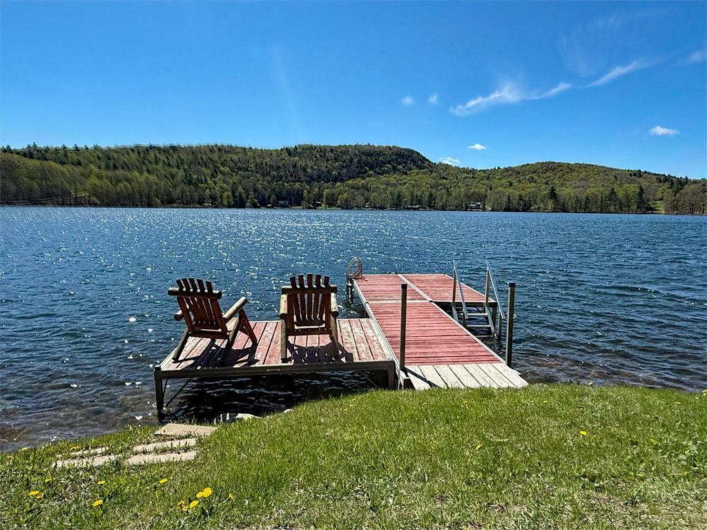 845 Burr Pond Road