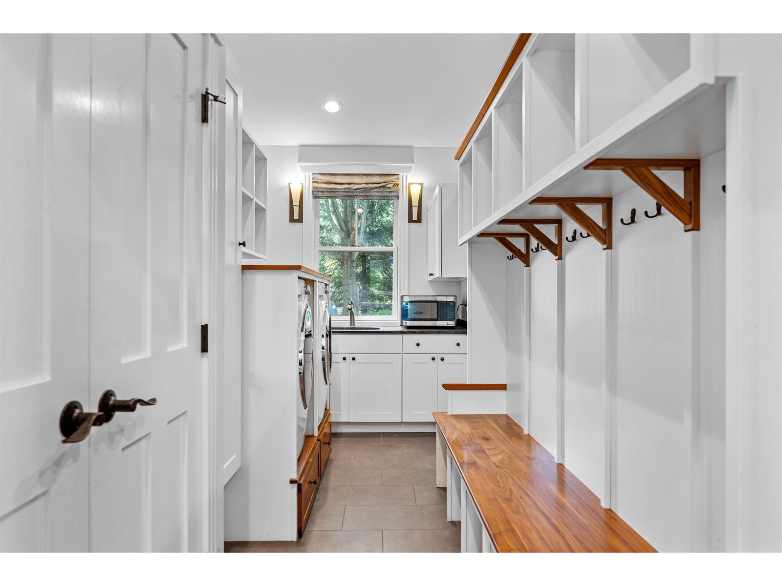 85 Smith Falls Lane