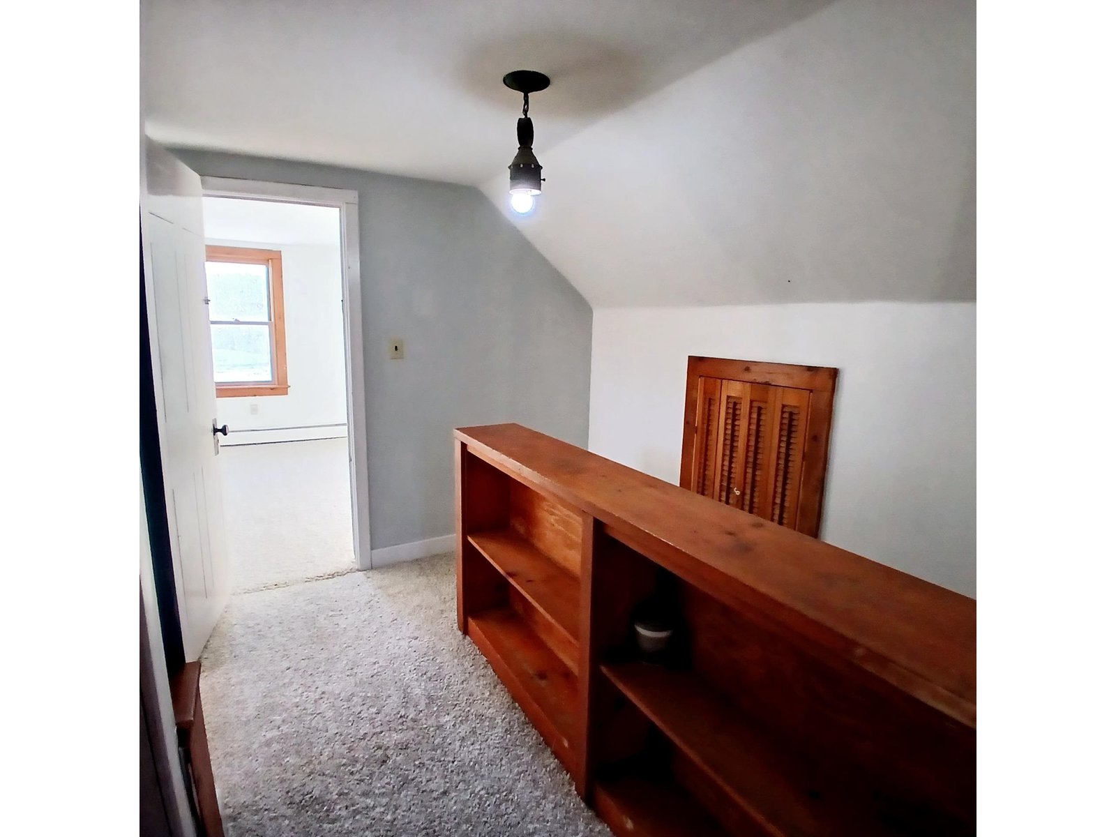 852 Pollander Road