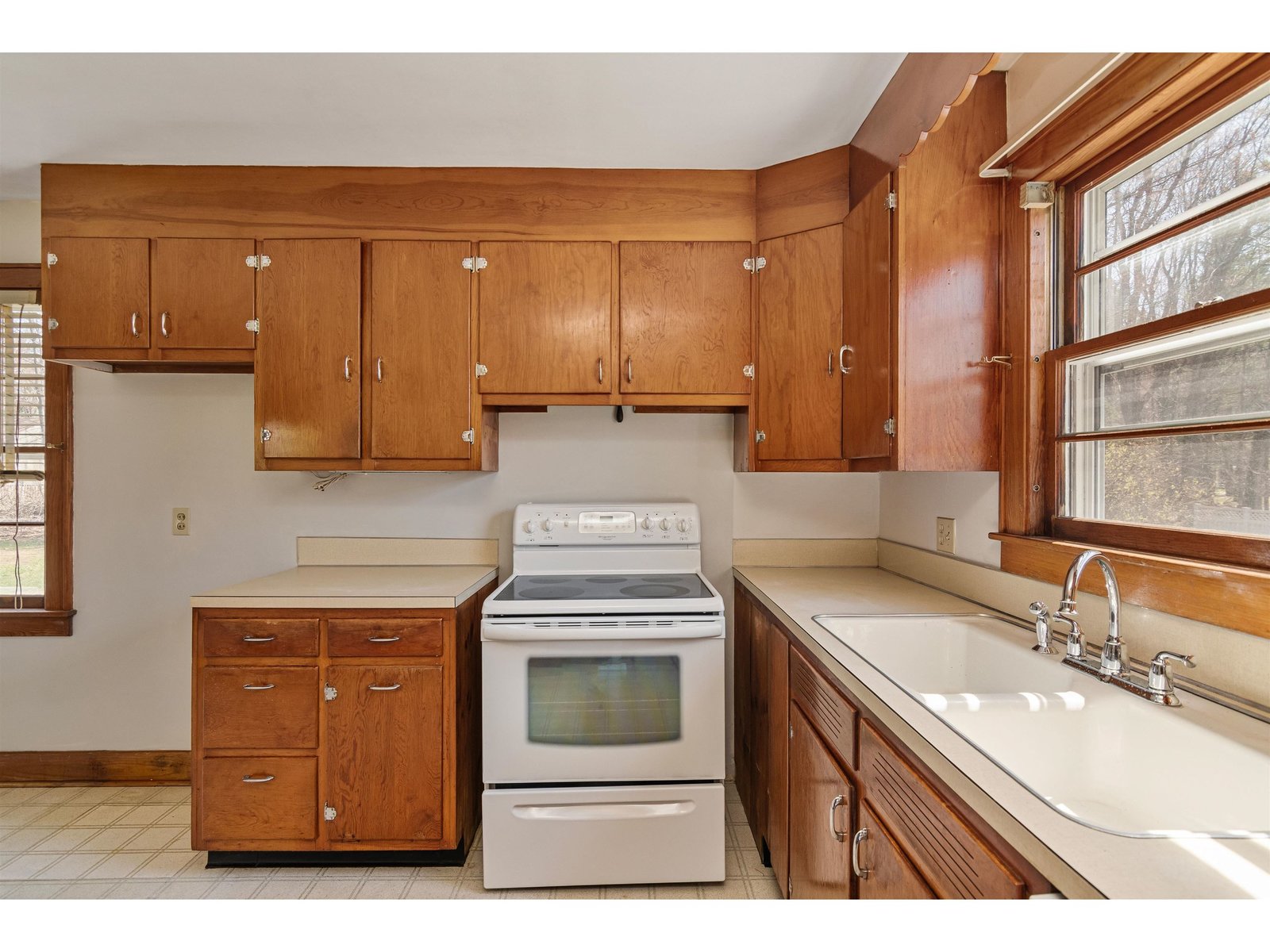 857 S Brownell Road