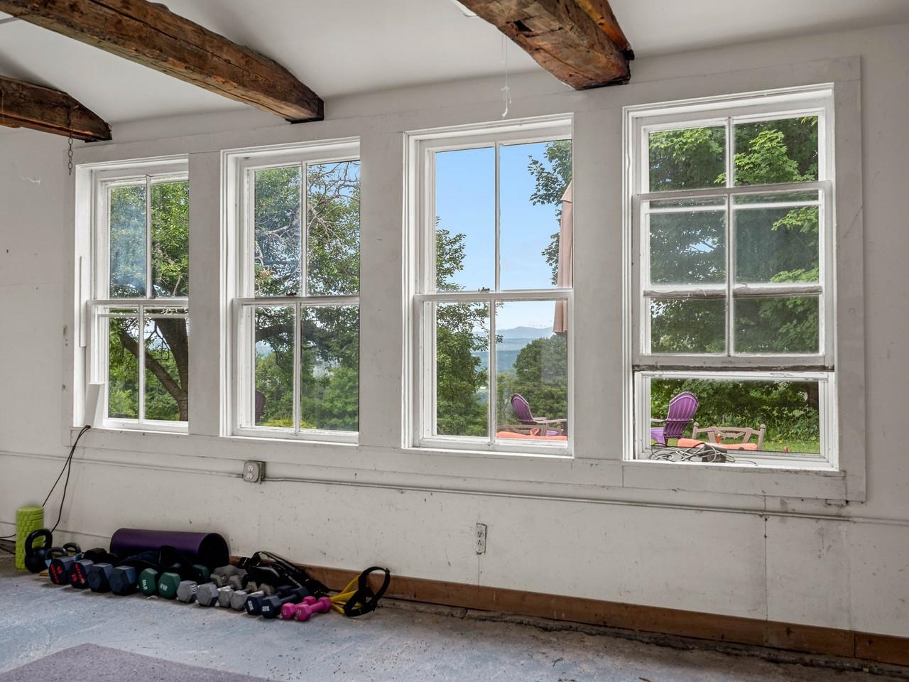 Windows on 3 Sides