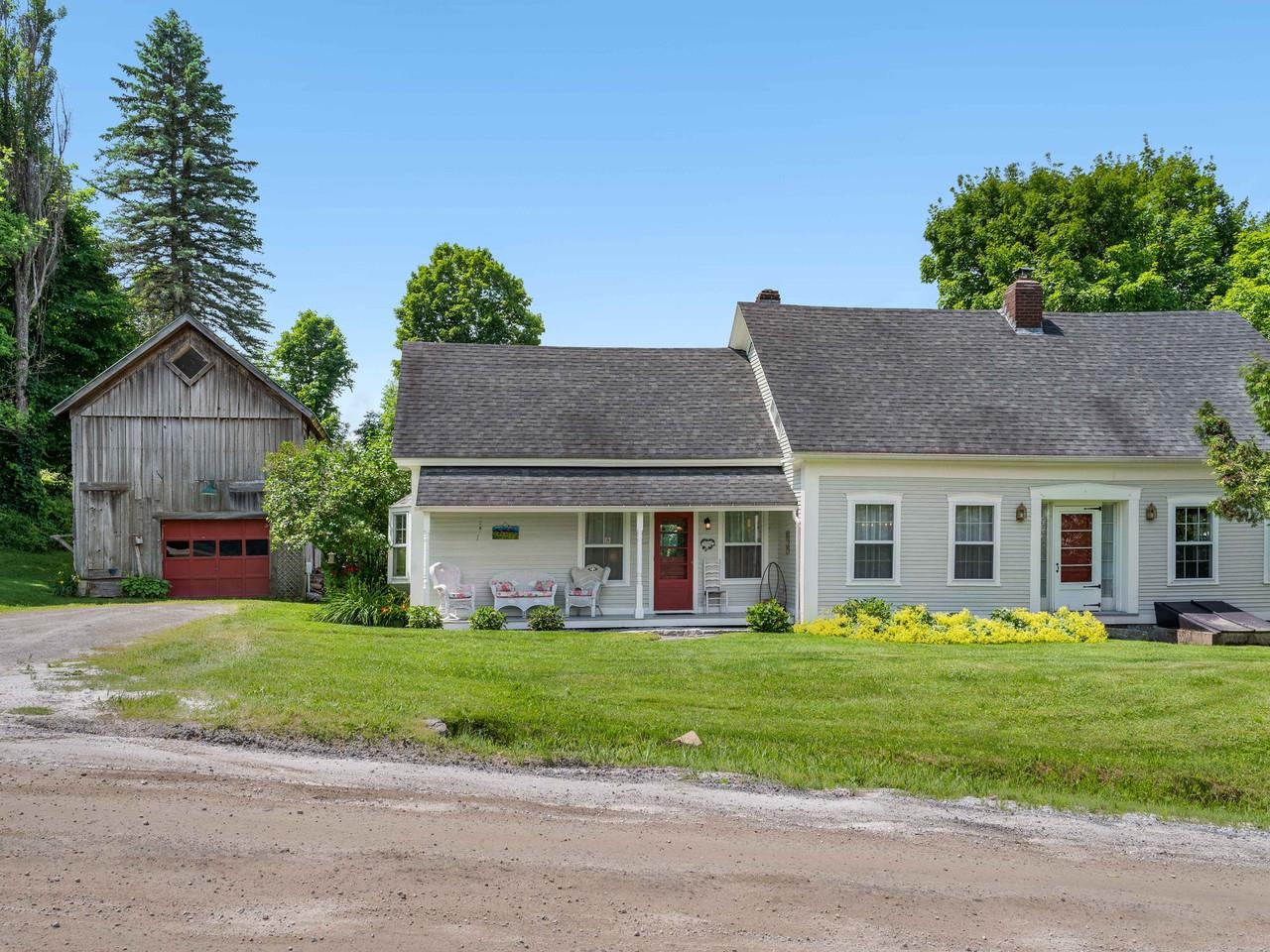 Studio Barn with Garage