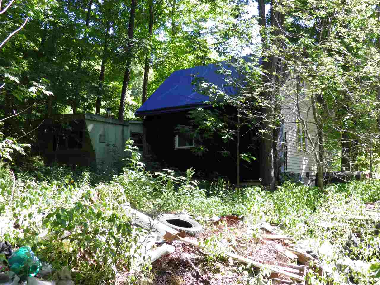 859 East Roxbury Road