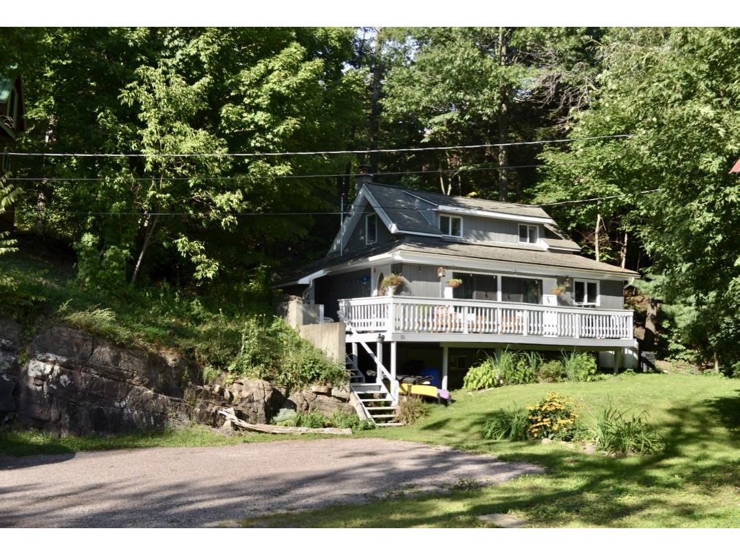 86 Goodsell Point