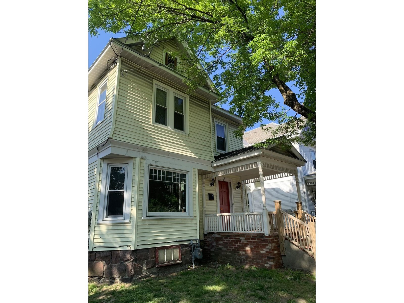 86 Loomis Street