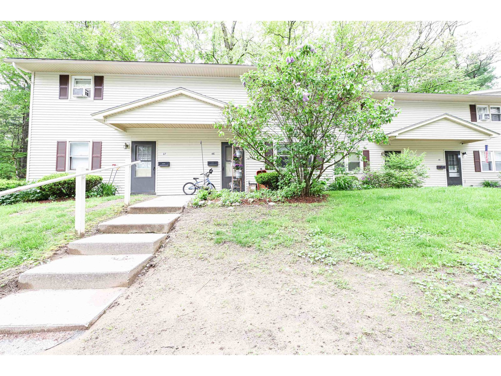 86 Pinecrest Drive, Essex