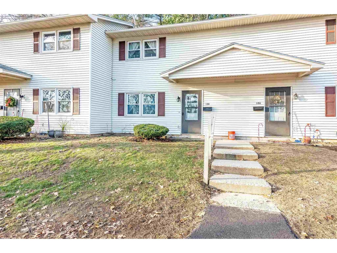 86 Pinecrest Drive, Unit 10B