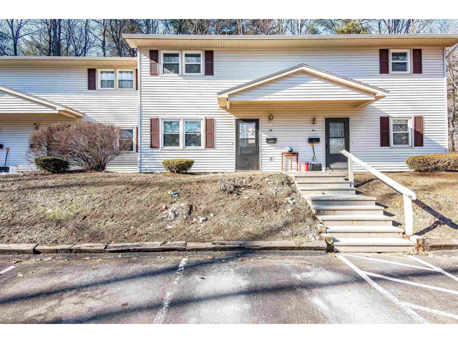 86 Pinecrest Drive, Unit 4B