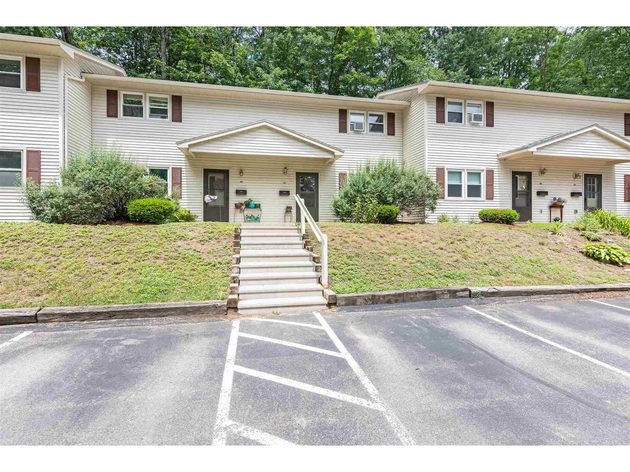 86 Pinecrest Drive, Unit 4C