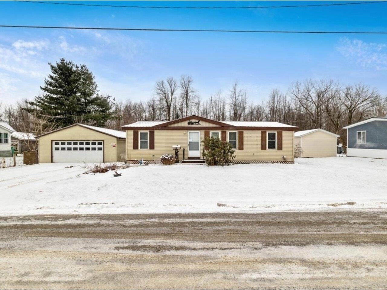 86 Vantine Avenue