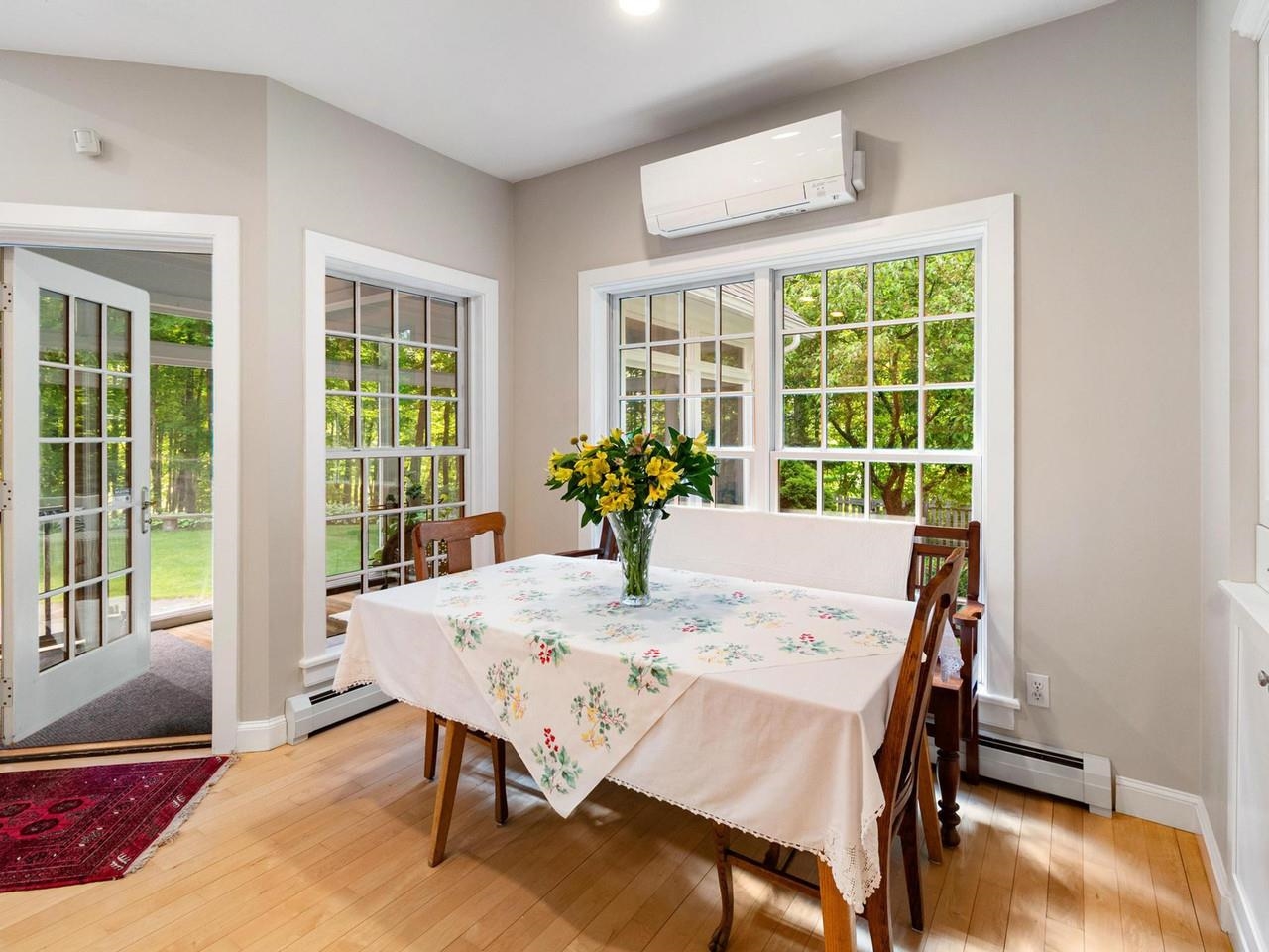 Dining Area to Screened Porch