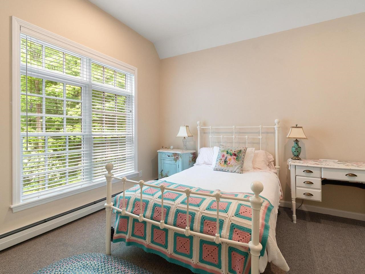 2nd Bedroom w/Vaulted Ceiling