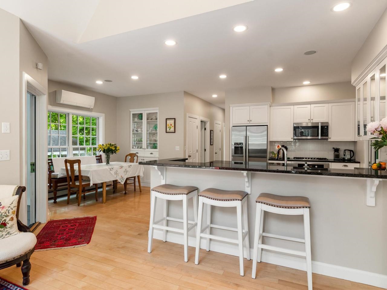 also Open to Dining Area