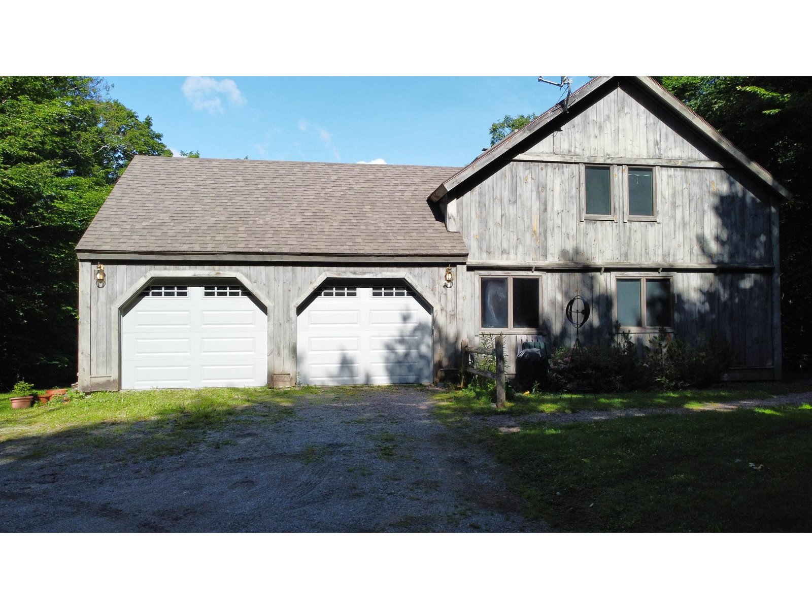 861 White Gates Lane