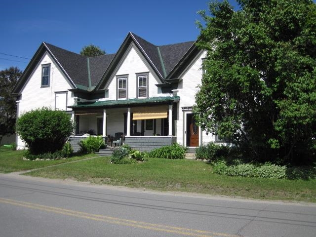 862 Main Street