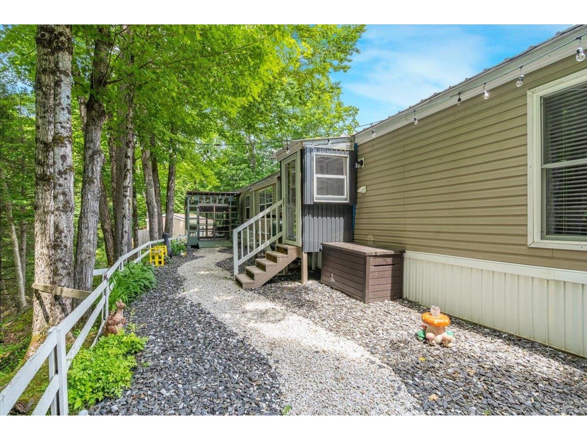 8642 Main Road