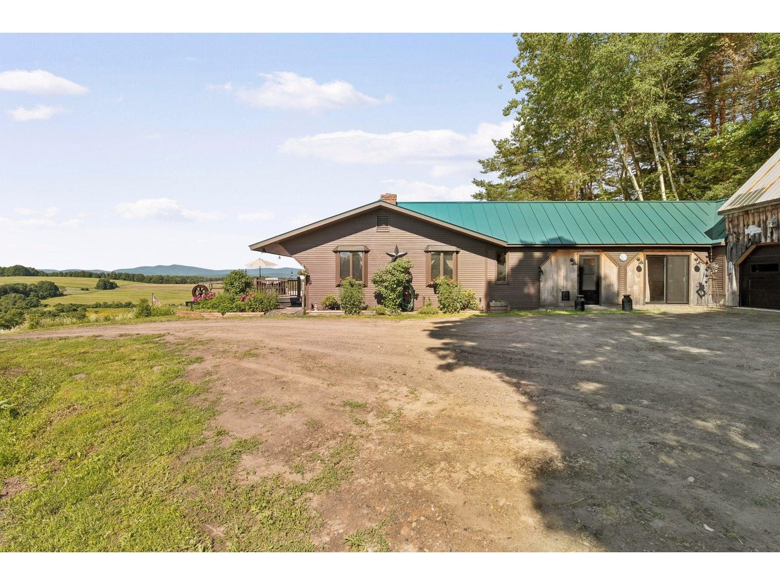 867 East Bethel Road