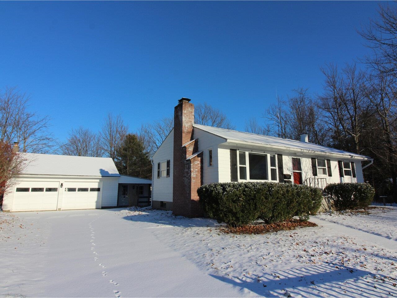 87 Arlington Court