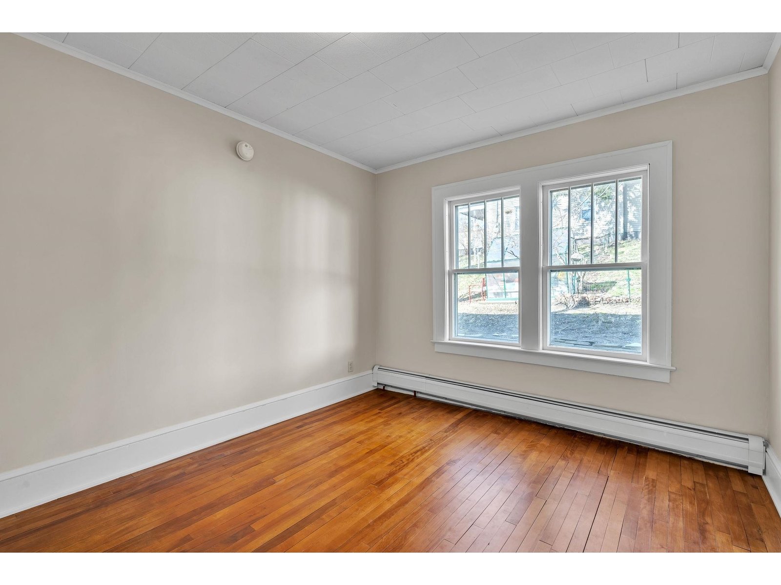 87 Currier Street